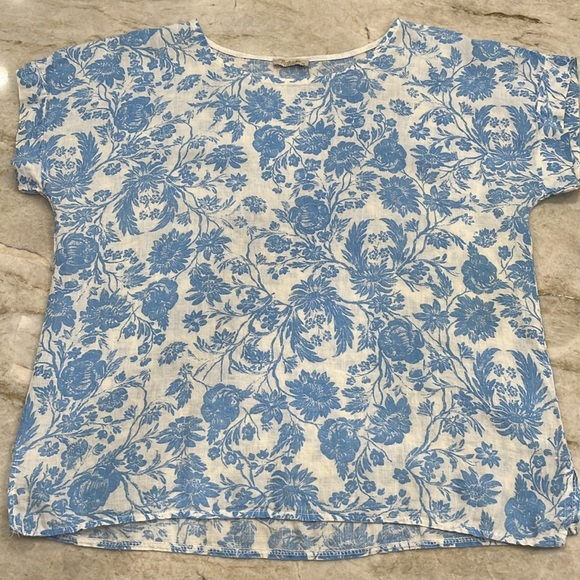 Bella Umbra 100%‎ Linen Floral Top – White & Light Blue | Size M - Picture 3 of 9